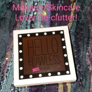 Benefit Hello Flawless Pressed Powder!